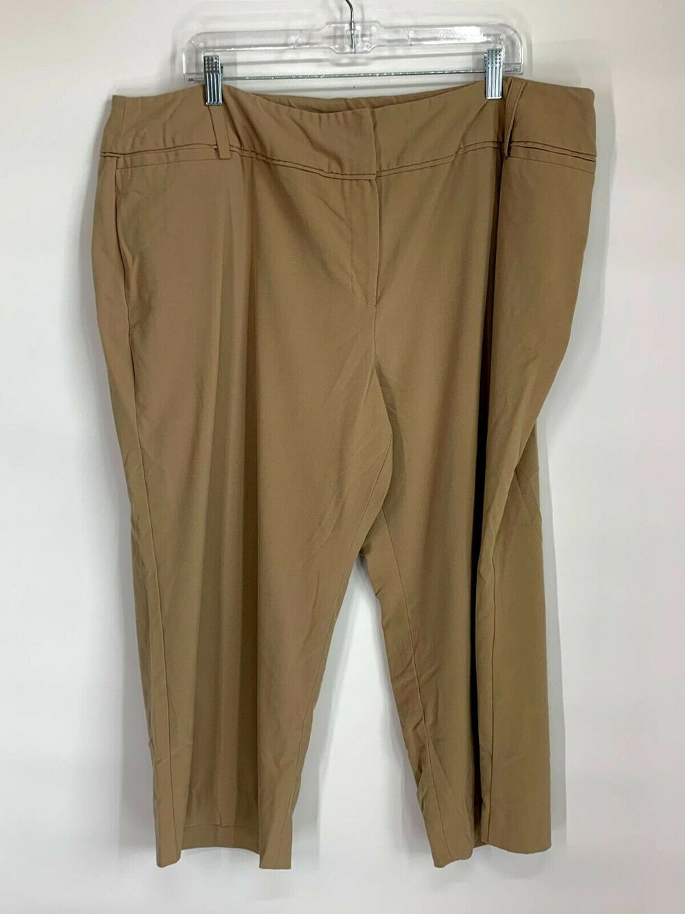 Larry Levine Woman Tan Cropped Chino Pants 20W